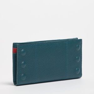 Hammitt 100 North Wallet in occasional teal
